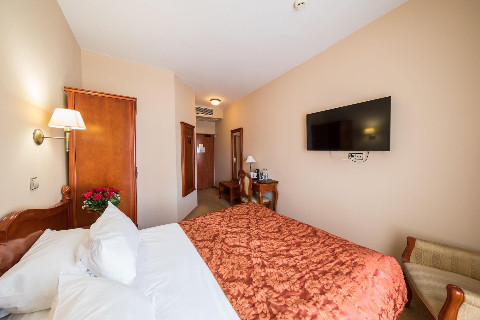 Hotel Europejski Wroclaw Centrum Екстериор снимка