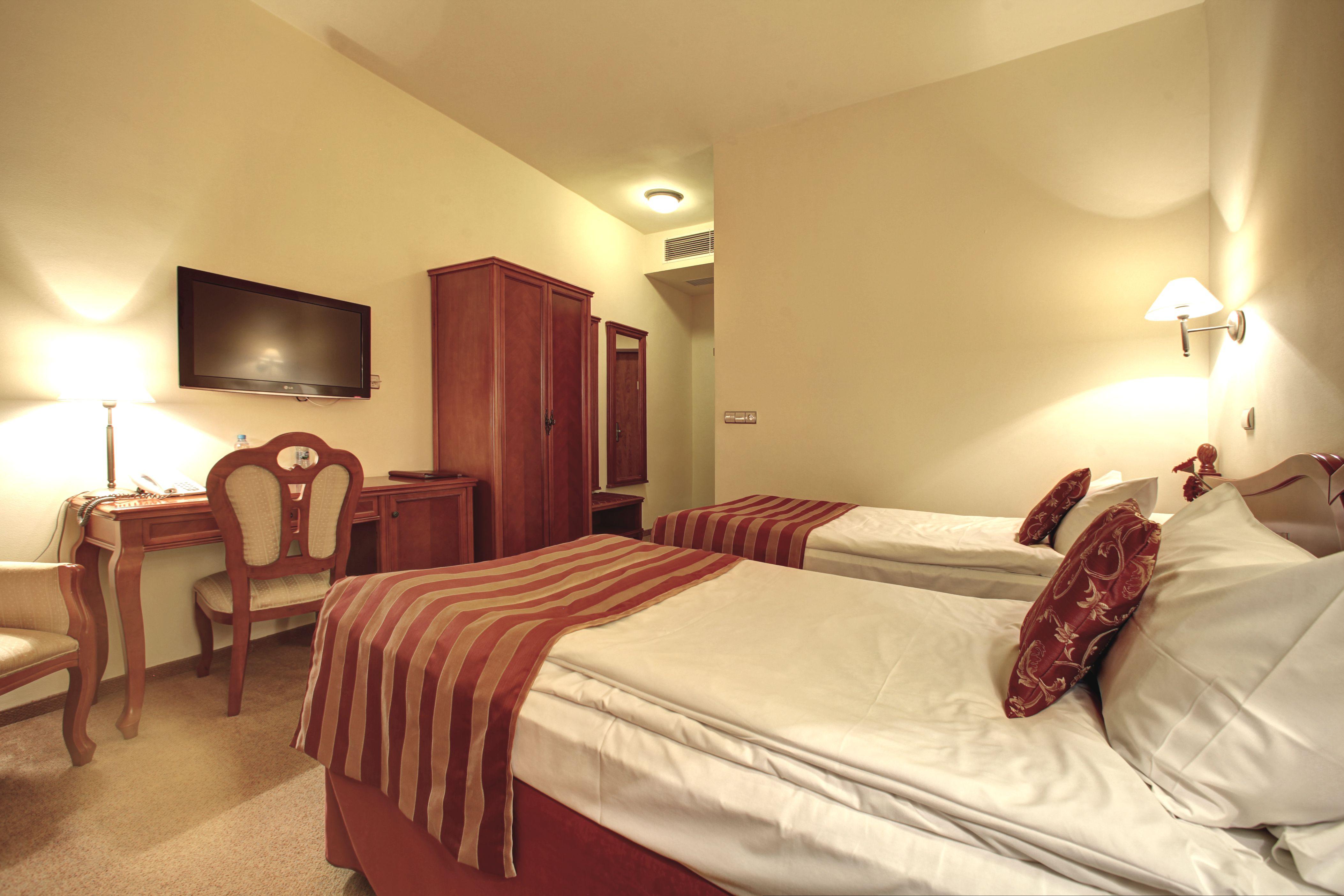 Hotel Europejski Wroclaw Centrum Екстериор снимка