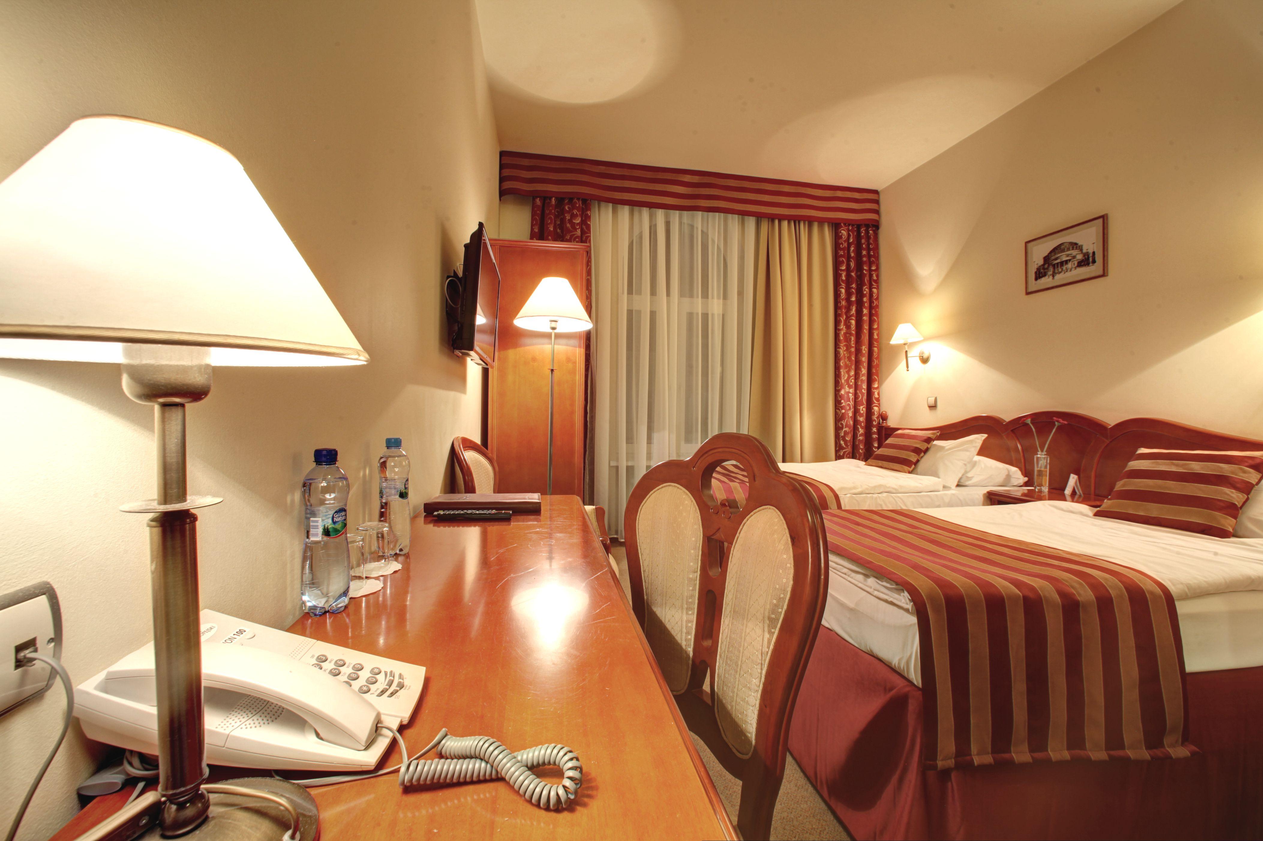 Hotel Europejski Wroclaw Centrum Екстериор снимка