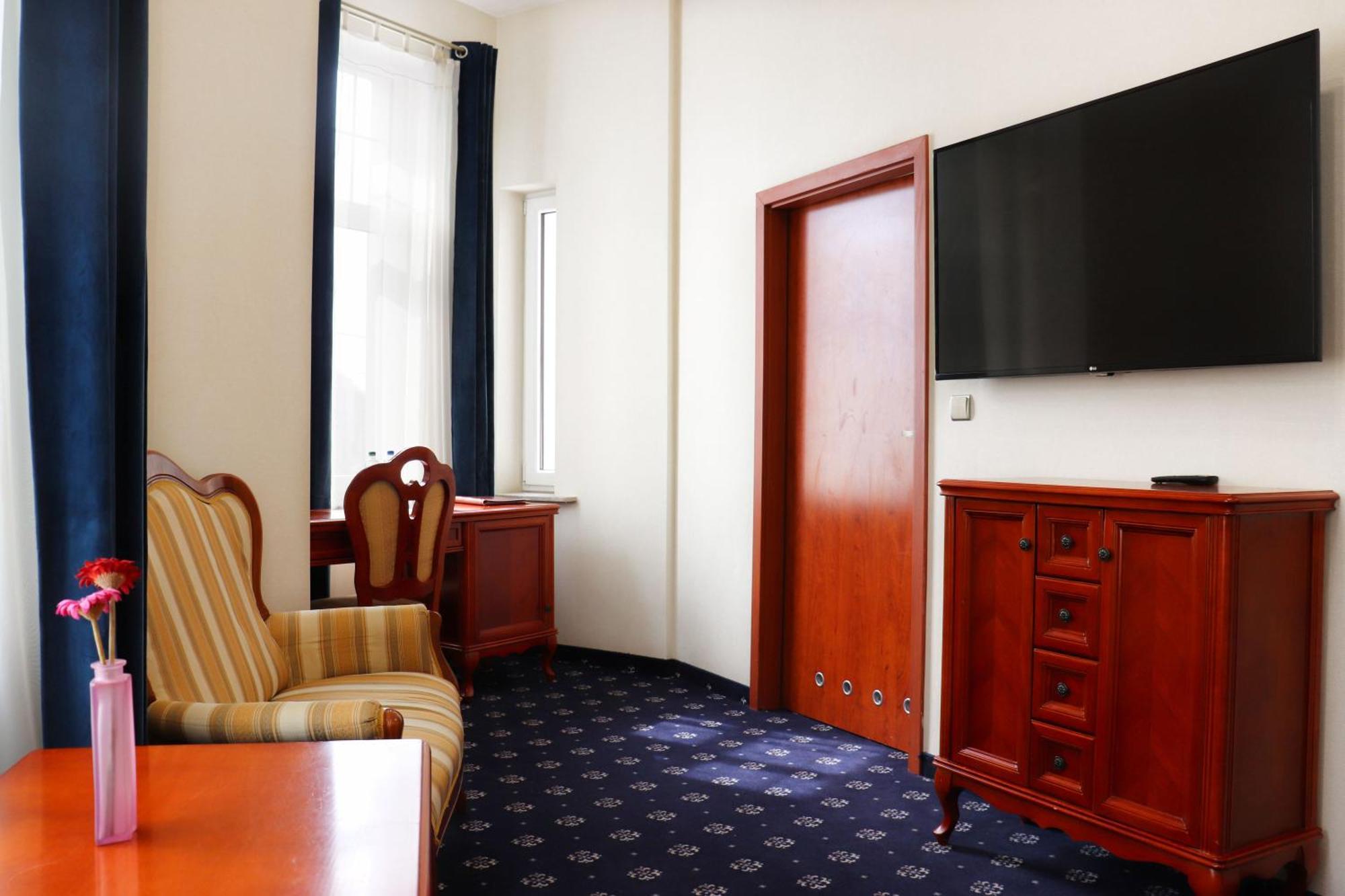 Hotel Europejski Wroclaw Centrum Екстериор снимка