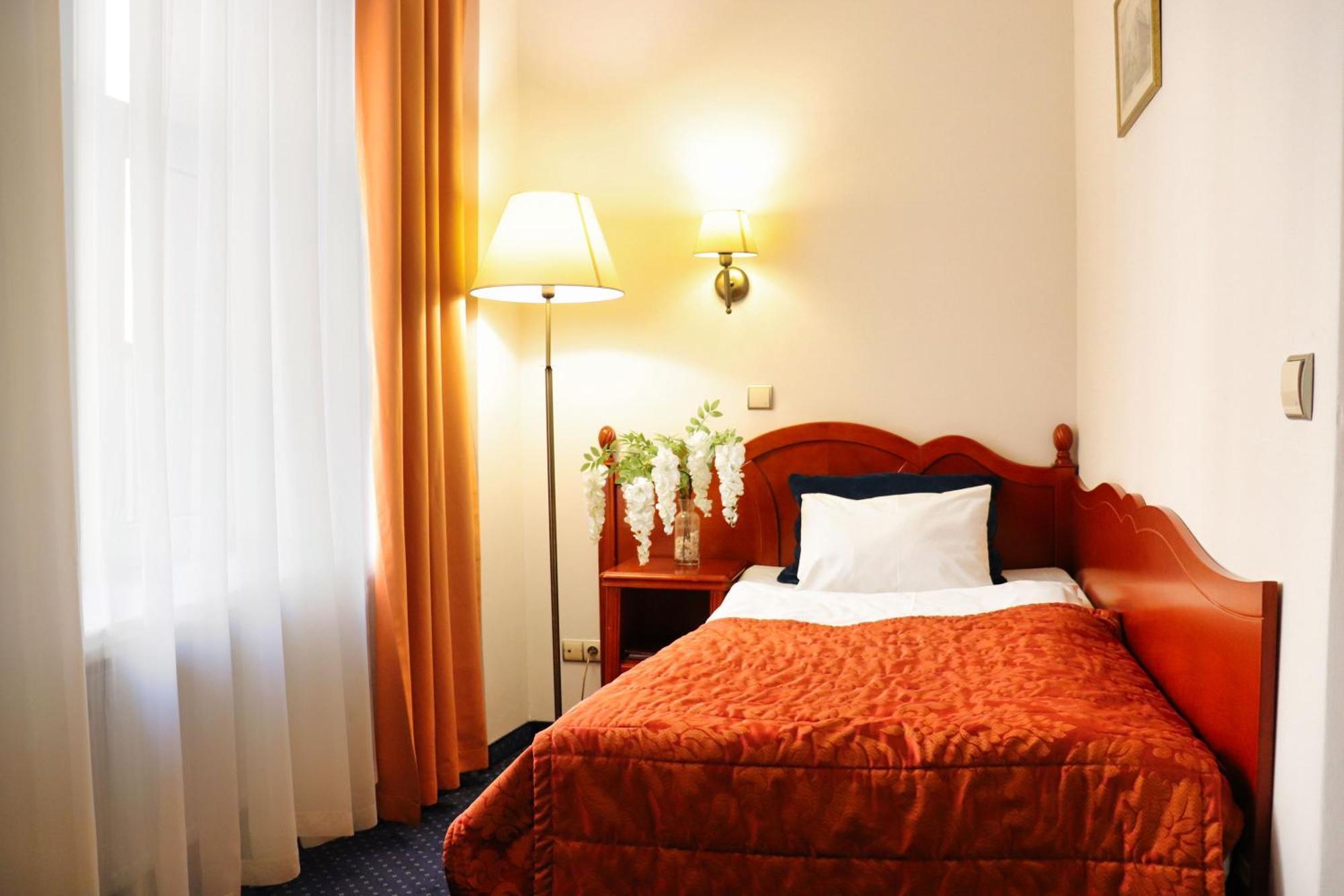 Hotel Europejski Wroclaw Centrum Екстериор снимка